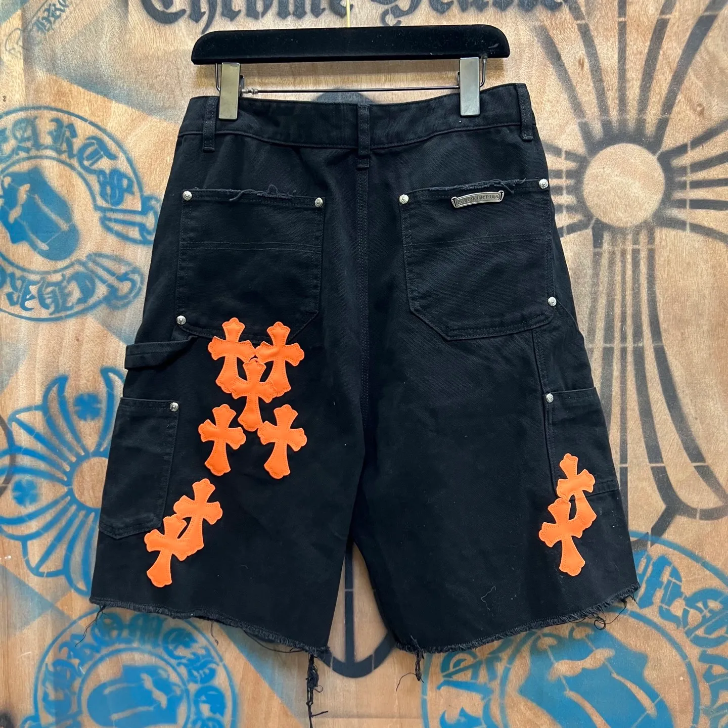 P520 chrome hearts limited series new city limited jeans Chrome Hearts city limited denim shorts vintage levis American made 501 505 517 base version remake Levis American made 501 base version imported sheepskin 925 silver remake Customers provide waist and pants length or height and weight. The studio will select the most suitable base version for you to remake. There are many people doing remakes in the market. Don’t belittle or comment. The difference is visible to the naked eye. See and compare for yourself #CHROME HEARTS Unisex style